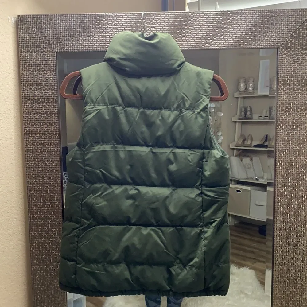 Green puffer vest - Picture 2 of 3